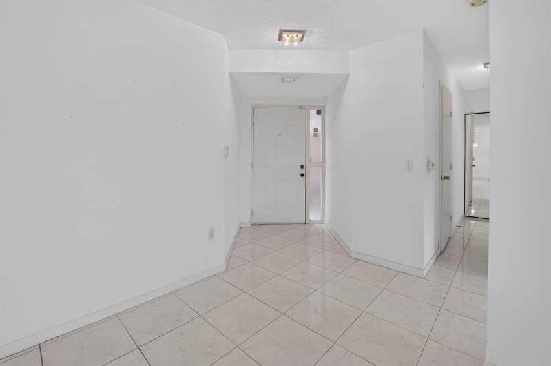 5187 Europa Drive # F, Boynton Beach FL 33437