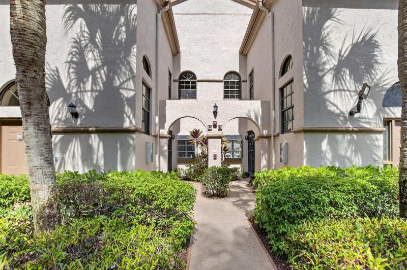 5187 Europa Drive # F, Boynton Beach FL 33437