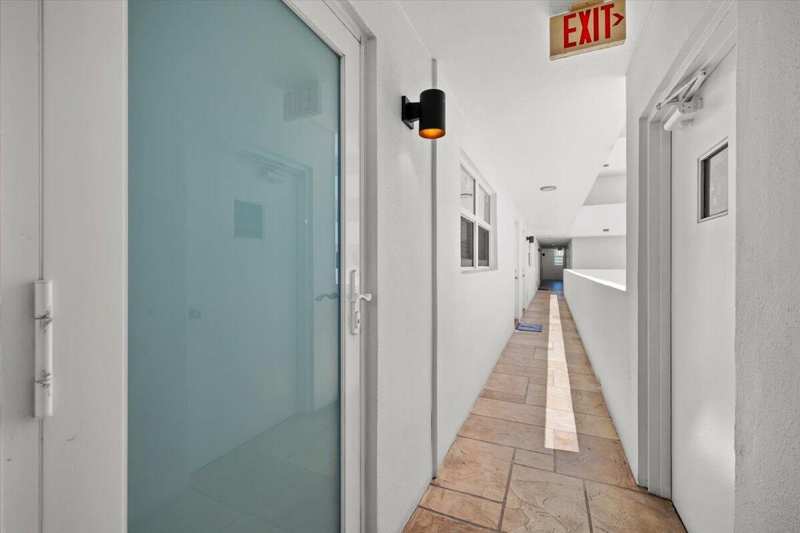 1630 N Ocean Boulevard # 1011, Pompano Beach FL 33062