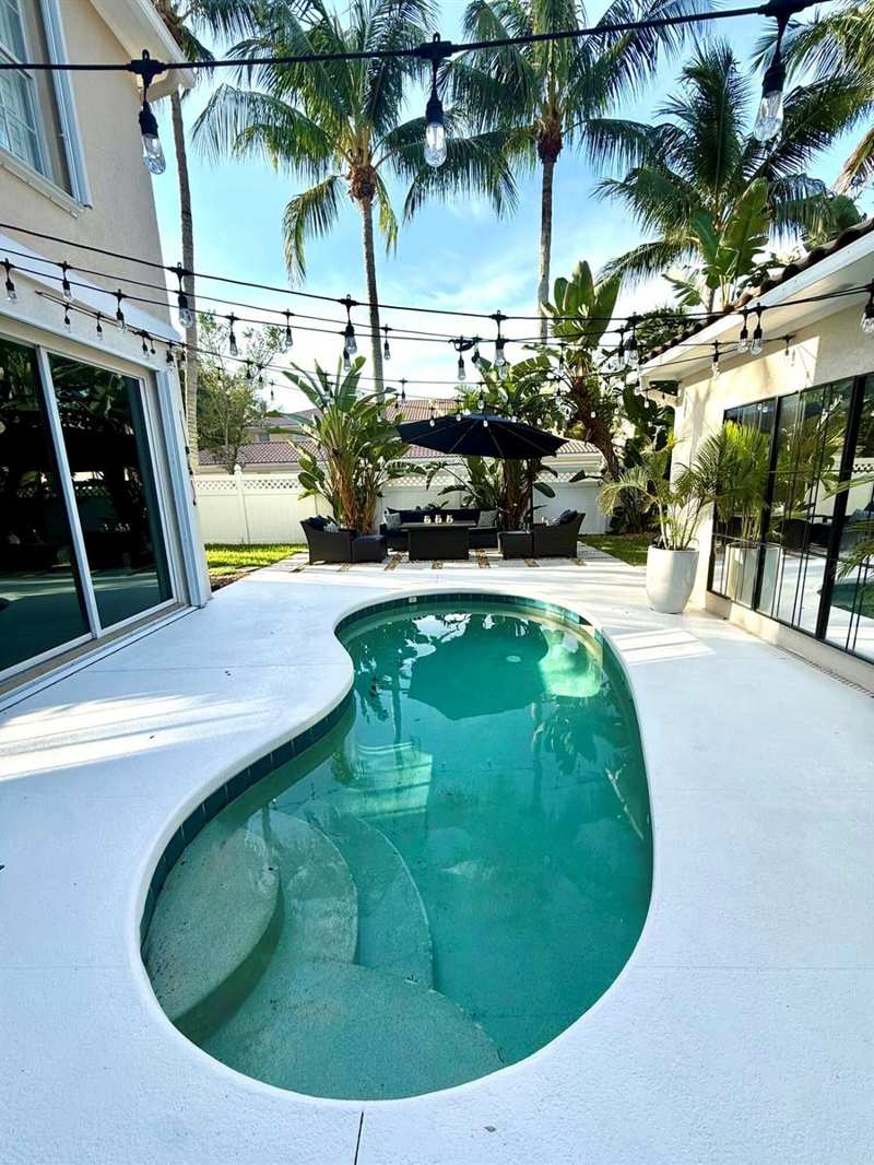 4122 Parkside Drive, Jupiter FL 33458