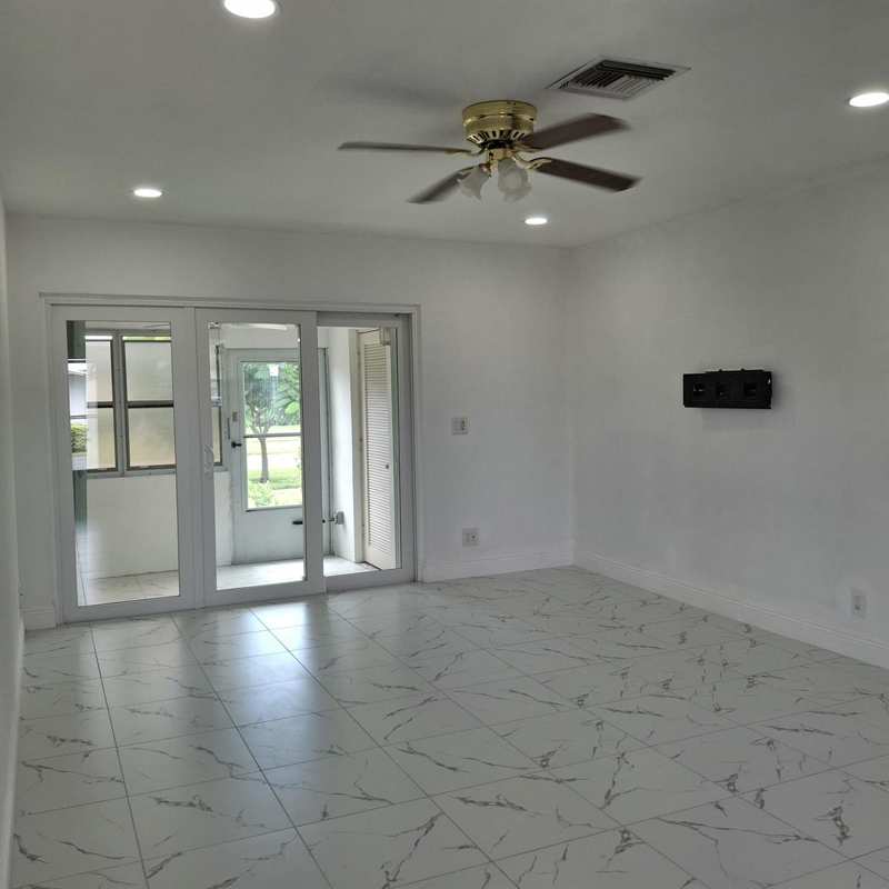 2739 Emory Drive W # J, West Palm Beach FL 33415