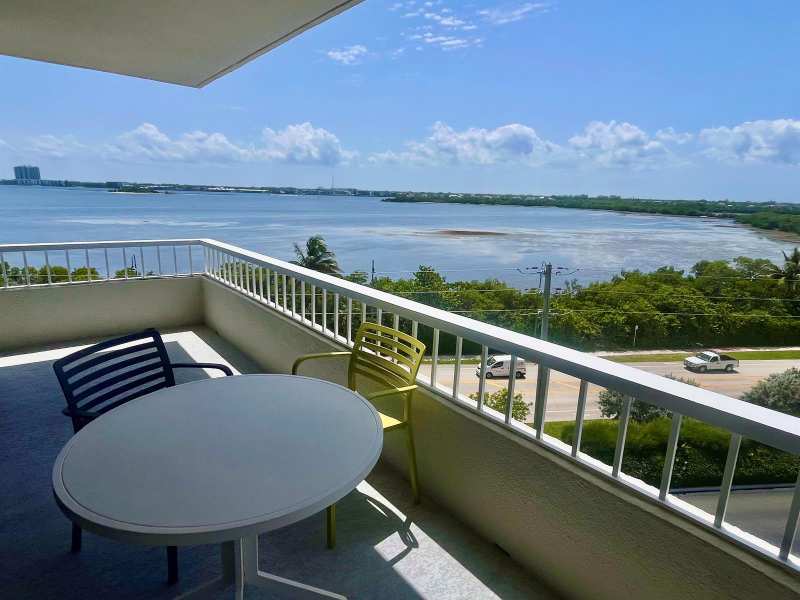 5550 N OCEAN Drive # 6D, Singer Island FL 33404