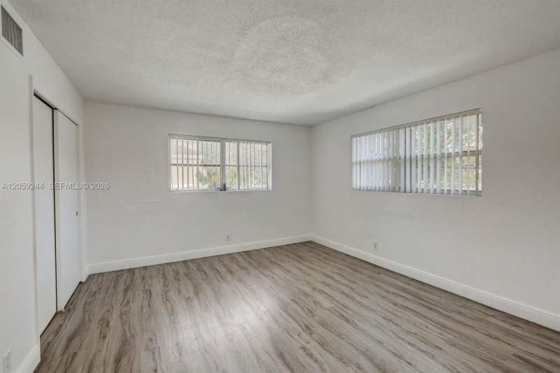 515 SE 9th St # 5, Fort Lauderdale FL 33316