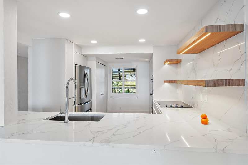 356 GOLFVIEW Road # 405, North Palm Beach FL 33408