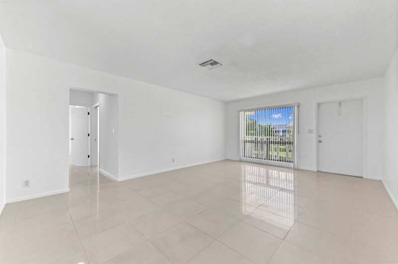 2755 NE 28th Avenue # 1, Lighthouse Point FL 33064