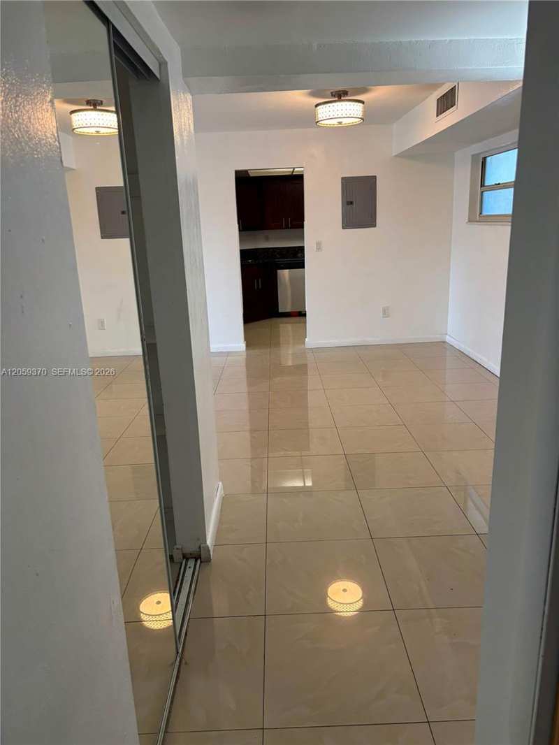 7410 SW 82nd St # K203, Miami FL 33143