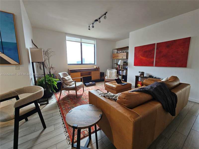 999 SW 1st Ave # 3004, Miami FL 33130