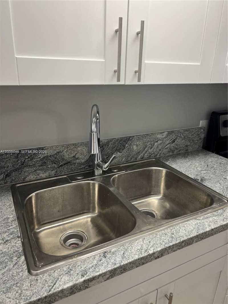 645 W 68th St # 645, Hialeah FL 33014