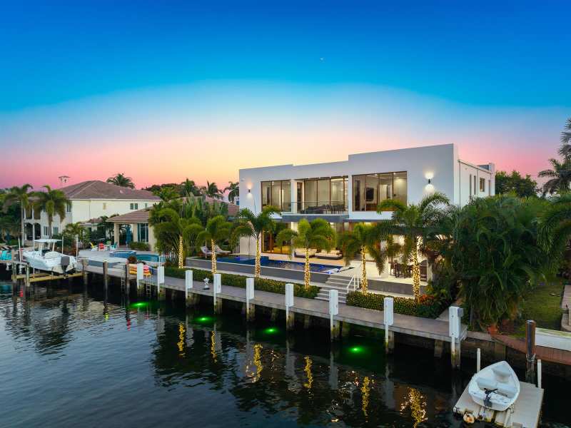 2631 NE 48TH Court, Lighthouse Point FL 33064