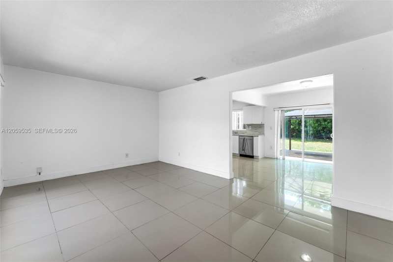 15543 SW 107th Ct, Miami FL 33157