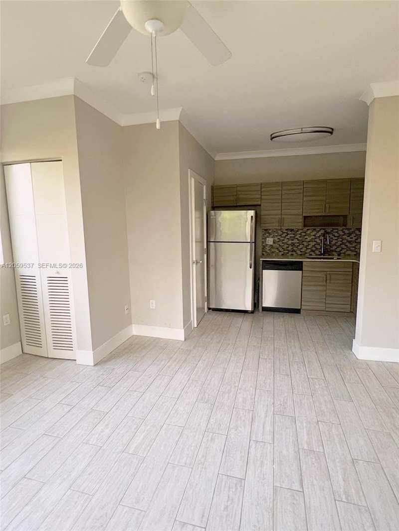115 Menores Ave # 12, Coral Gables FL 33134