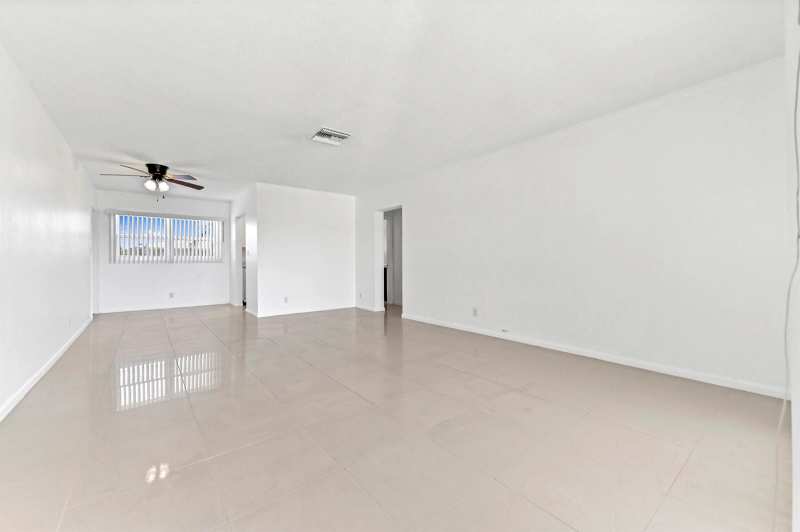 2755 NE 28th Avenue # 1, Lighthouse Point FL 33064
