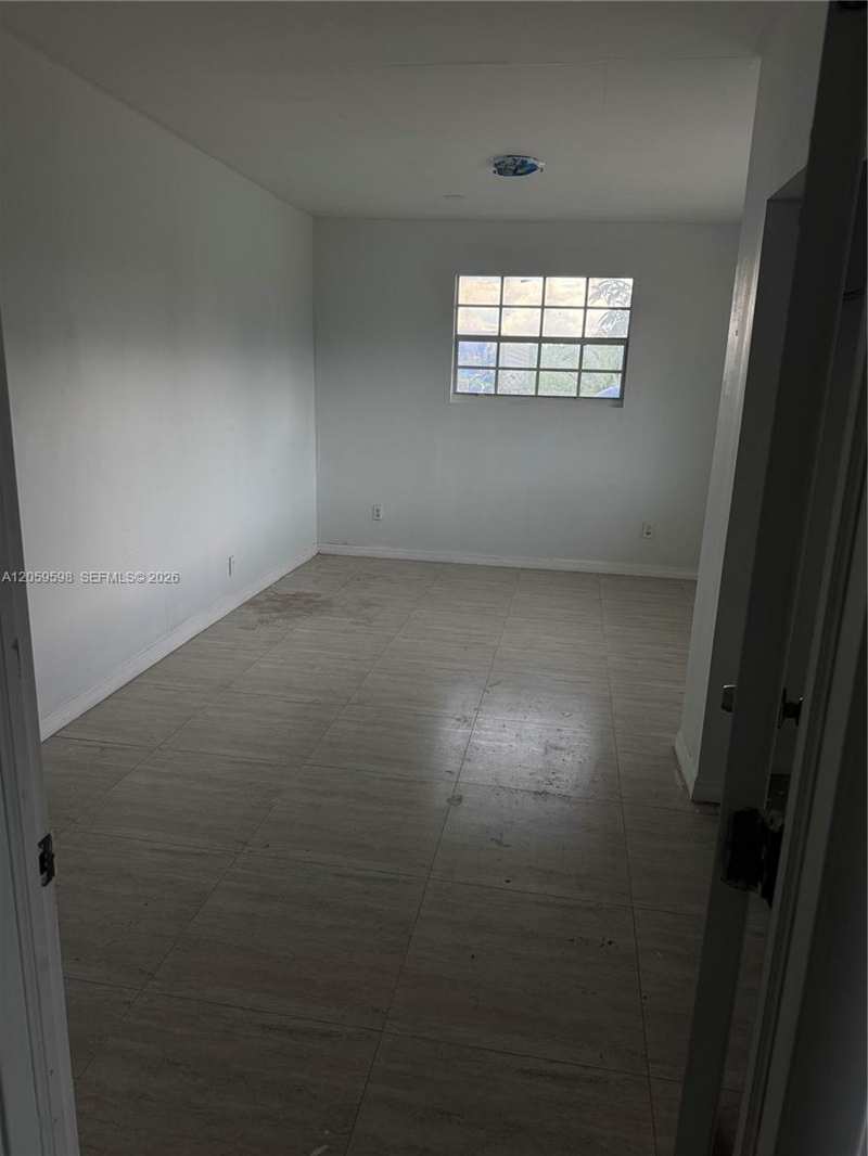 15430 SW 194th Ave, Miami FL 33187