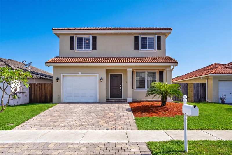 8961 SW 215th Ter, Cutler Bay FL 33189