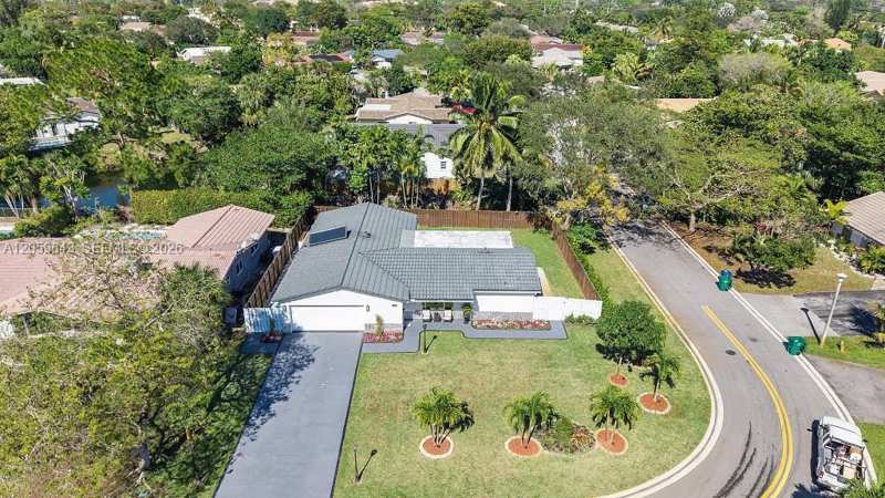 7501 NW 42nd St, Coral Springs FL 33065
