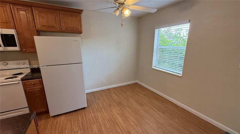 1310 NE 14th Ave # 4, Fort Lauderdale FL 33304