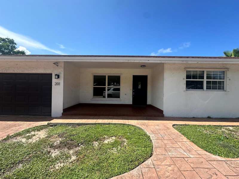 201 NE 30TH Street, Boca Raton FL 33431