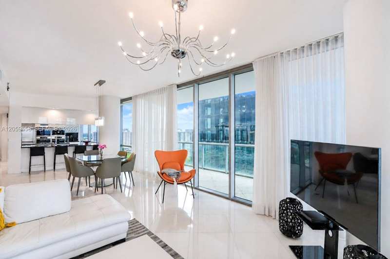17121 COLLINS AV # 2108, Sunny Isles Beach FL 33160