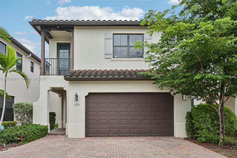 3575 W 97th St, Hialeah FL 33018