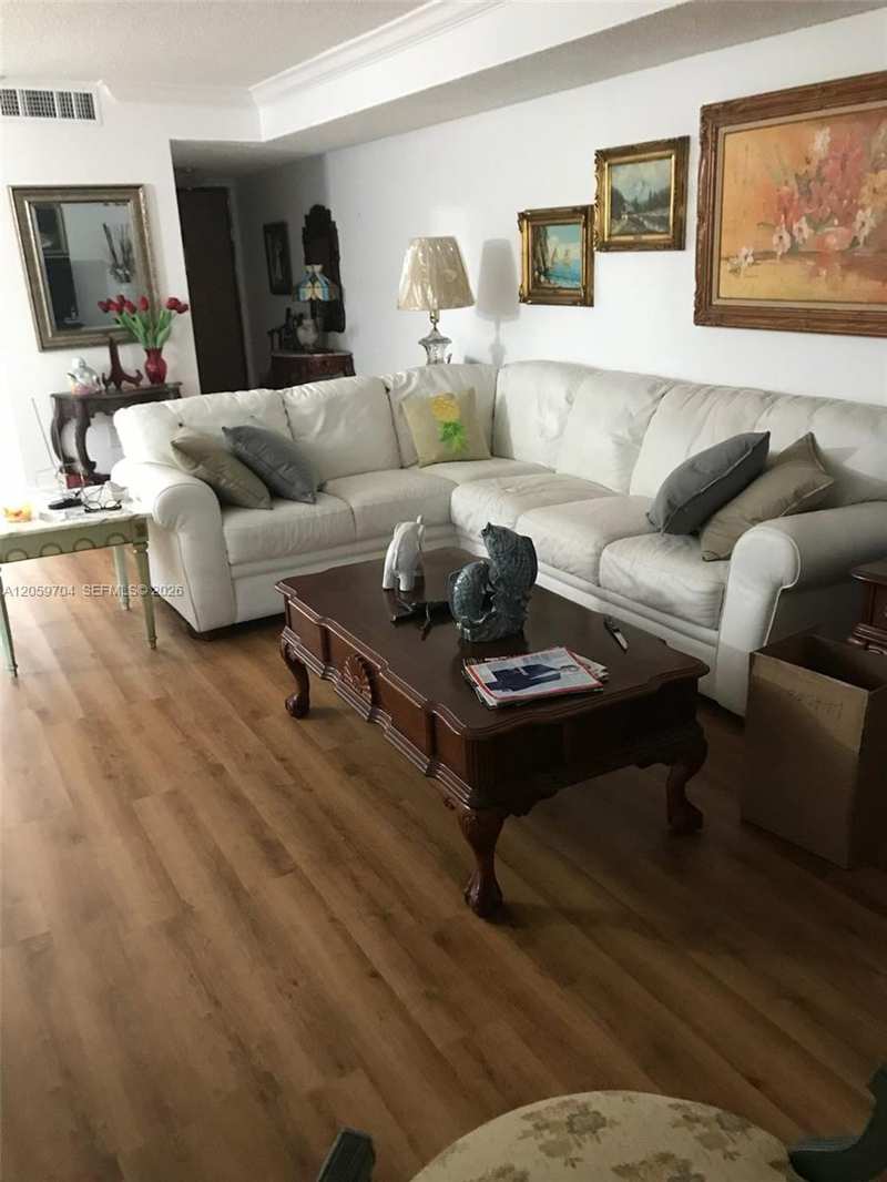 8810 SW 123rd Ct # M103, Miami FL 33186