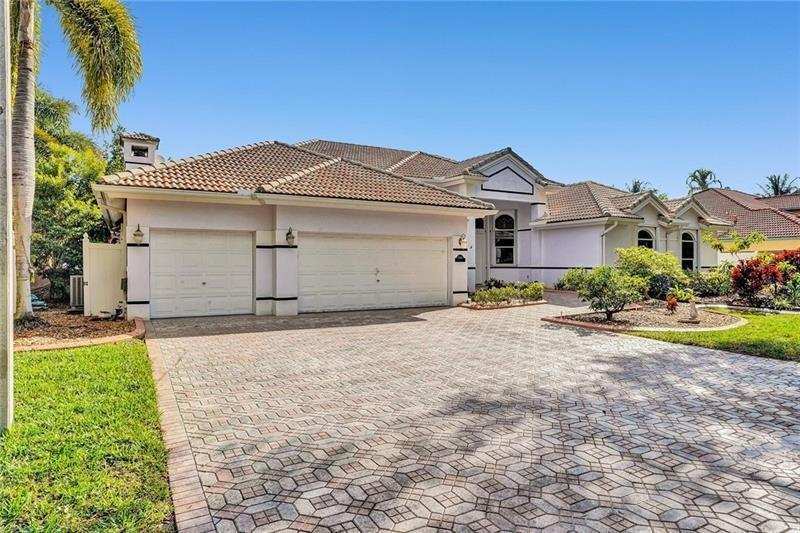 2030 SW 62nd Avenue, Plantation FL 33317