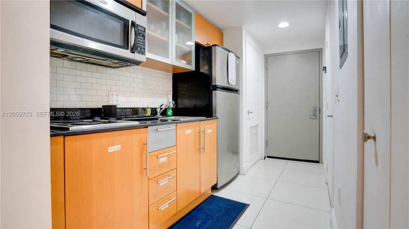 1750 N Bayshore # 2507, Miami FL 33132