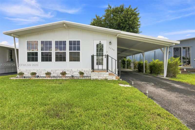 5220 SW 29th Ter, Fort Lauderdale FL 33312