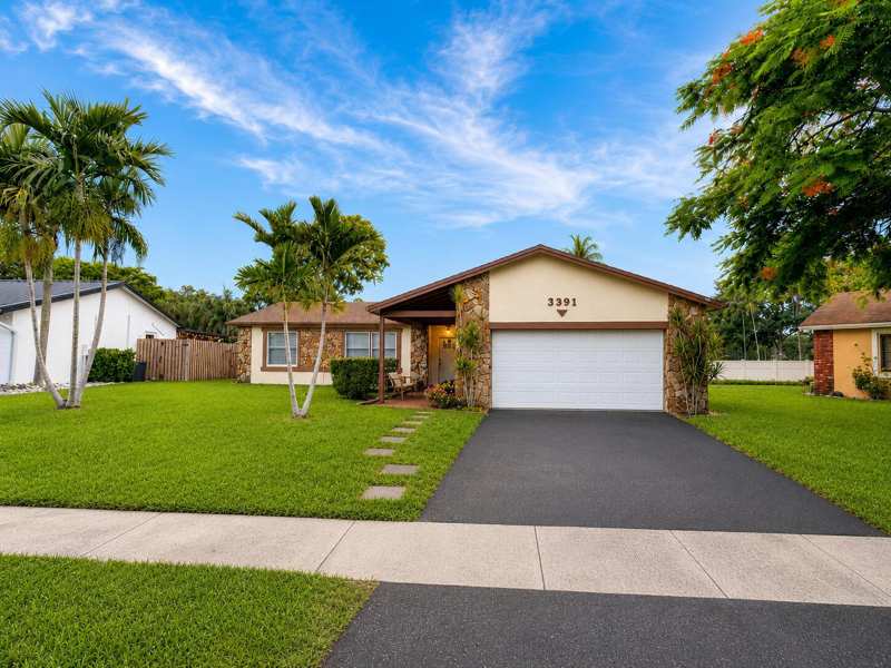 3391 NW 97th Terrace, Sunrise FL 33351