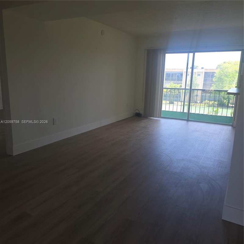 8401 SW 107 # 312E, Miami FL 33173