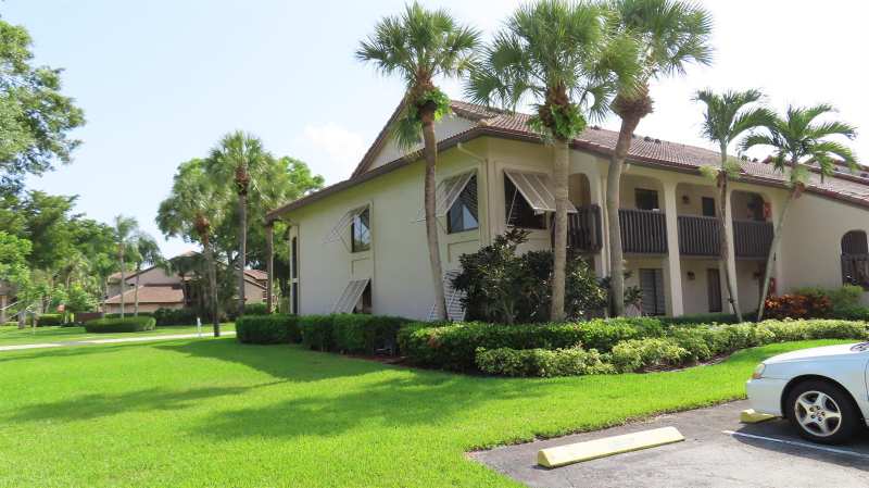 10101 Mangrove Drive # 201, Boynton Beach FL 33437
