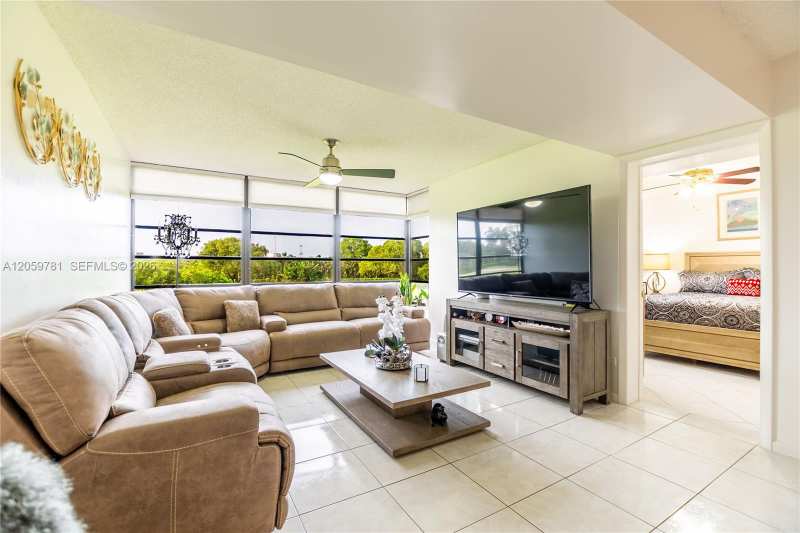 1508 S WHITEHALL # 206, Davie FL 33324