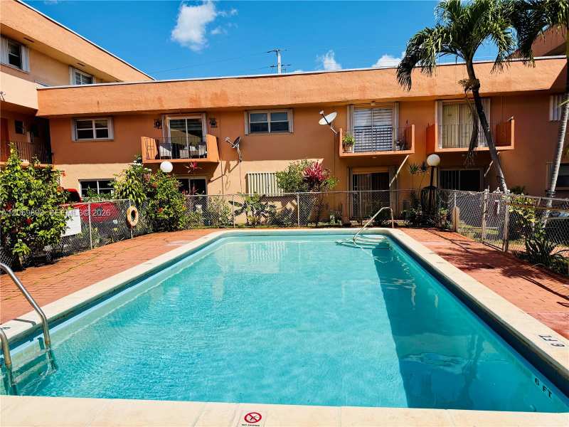 1100 W 35th St # 8, Hialeah FL 33012