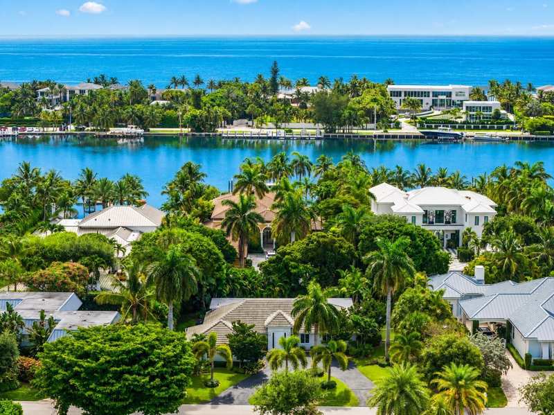 1386 S Atlantic Drive, Lantana FL 33462