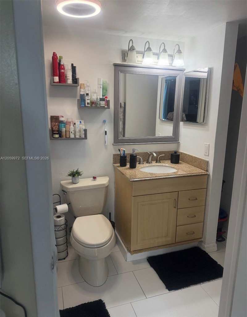 11800 SW 18th St # 4, Miami FL 33175