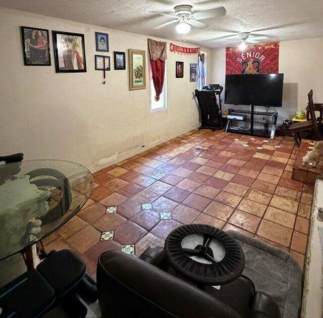 1009 S PINE Street, FL 33460