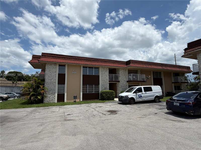 5501 SW 77th Ct # 204C, Miami FL 33155