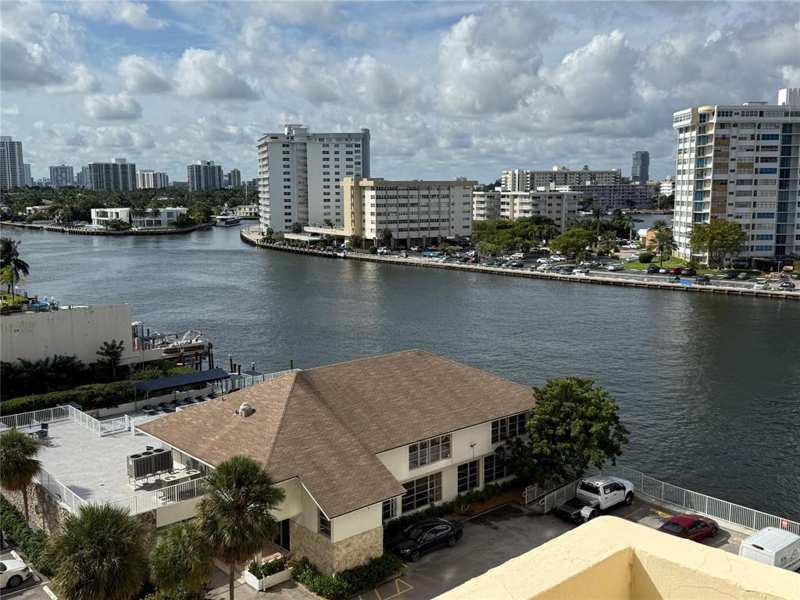 1833 S OCEAN Drive # 808, Hallandale Beach FL 33009
