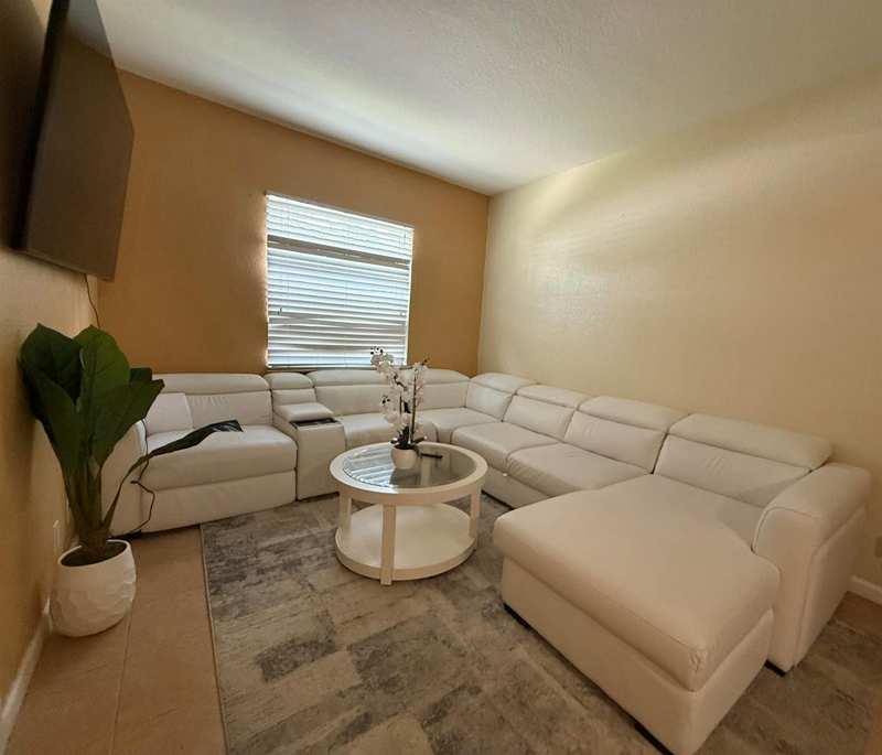 2920 HIDDEN HILLS Road # 1304, West Palm Beach FL 33411