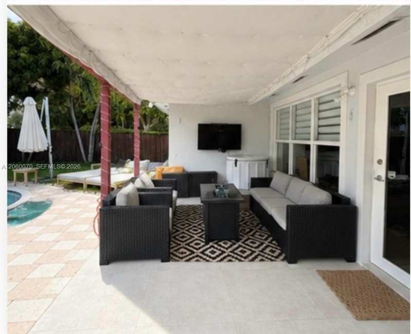 455 S Shore Dr, Miami Beach FL 33141