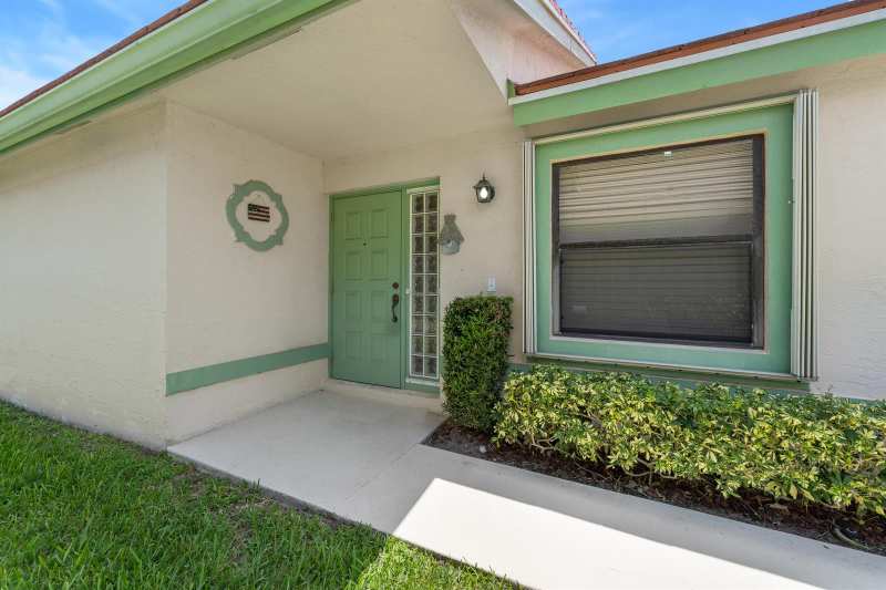 10430 Lexington Circle S, Boynton Beach FL 33436