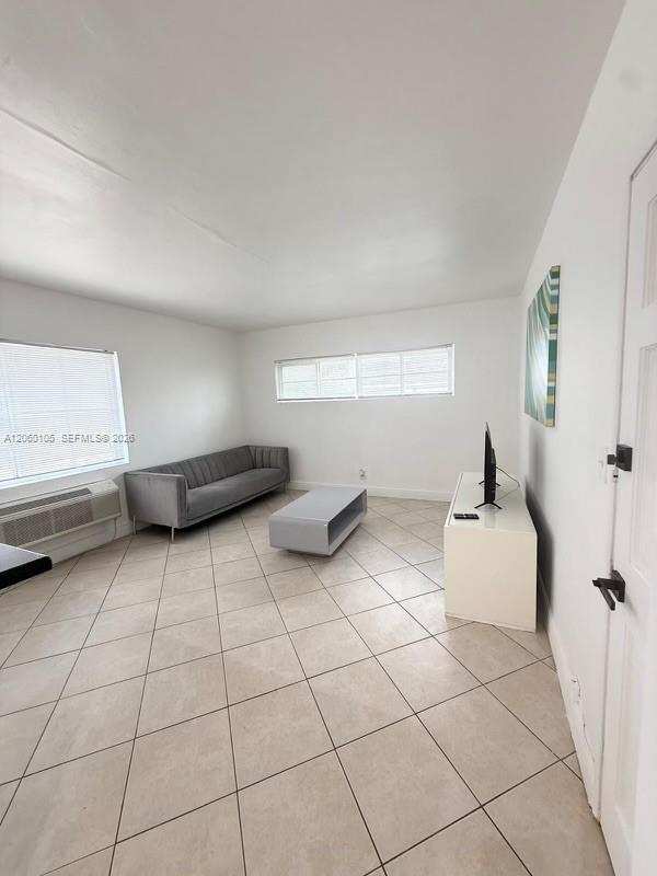 8011 Abbott Ave # 4, Miami Beach FL 33141
