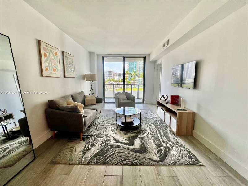 121 NE 34th St # 803, Miami FL 33137