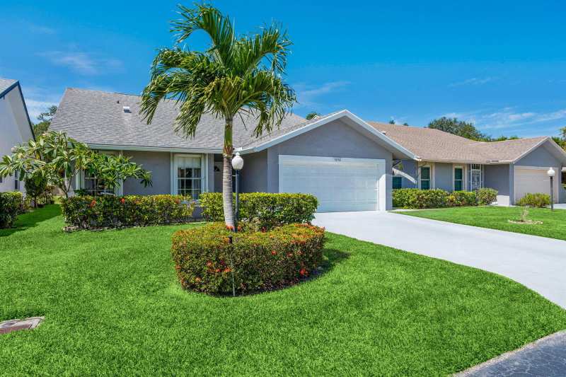 5256 Tiffany Anne Circle, West Palm Beach FL 33417