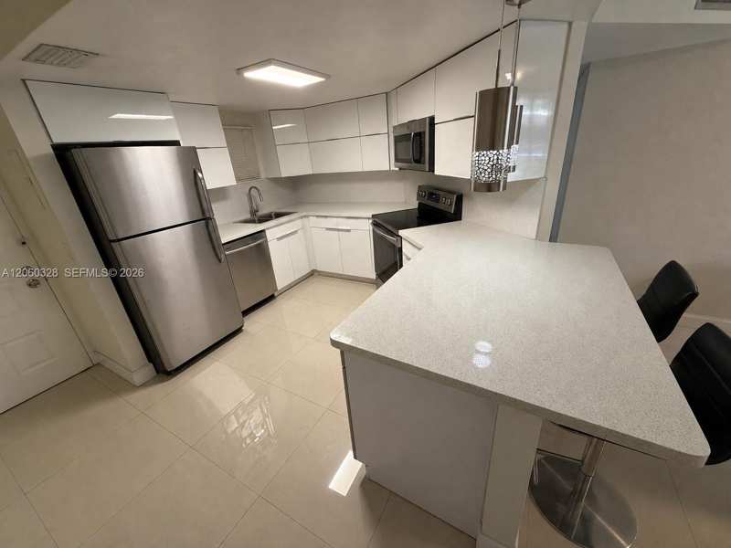 8255 Lake Dr # 107, Doral FL 33166