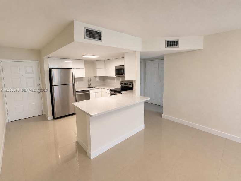 8255 Lake Dr # 107, Doral FL 33166
