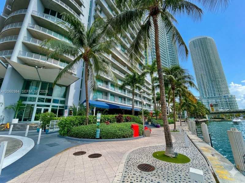 690 SW 1st Ct # 1923, Miami FL 33130