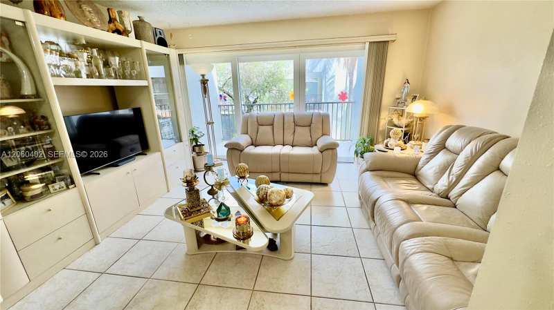 30 NW 87th Ave # C219, Miami FL 33172