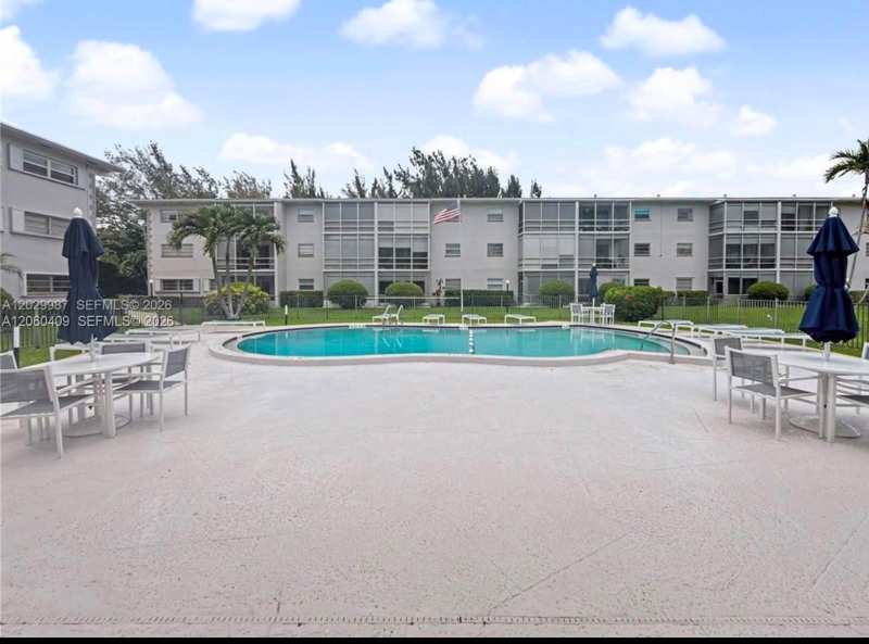 700 Layne Blvd # 306, Hallandale Beach FL 33009