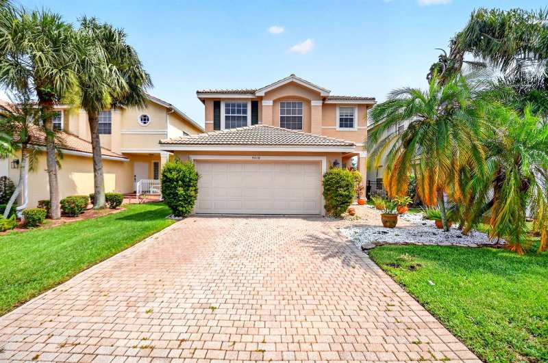 5018 Starblaze Drive, FL 33463
