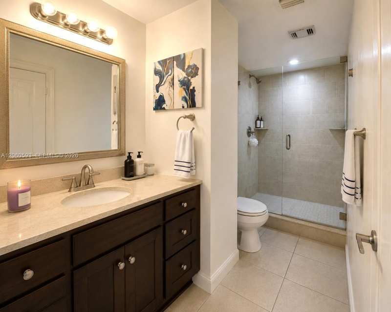 18071 Biscayne Blvd # 302, Aventura FL 33160